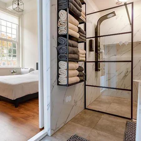 ホテル De Zwaluwenburg 3*