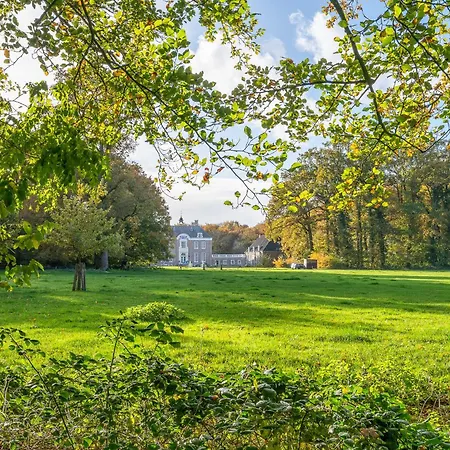 Zwaluwenburg 4 3*