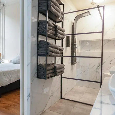 Zwaluwenburg 4 Hotel 3*