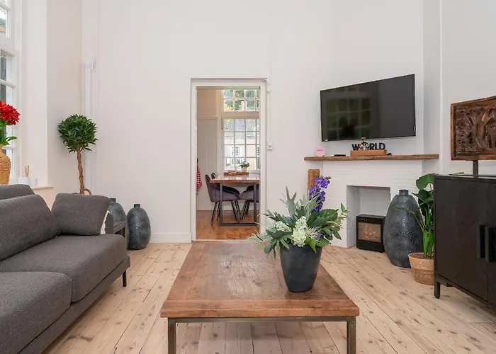 De Zwaluwenburg Hotel 3*