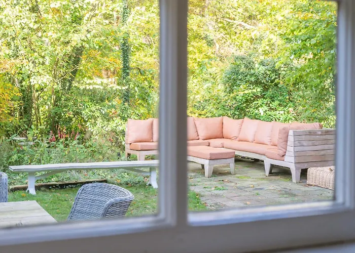 De Zwaluwenburg 酒店 't Harde